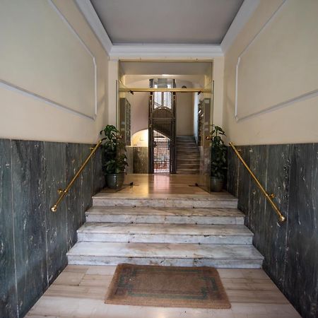 Benny Gold - Domus Romano Bagian luar foto